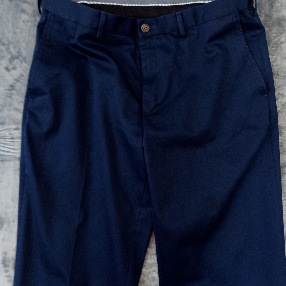 Haggar Pants Mens 36x30 Blue Classic Fit Premium No Iron Khaki Chino Work Slacks